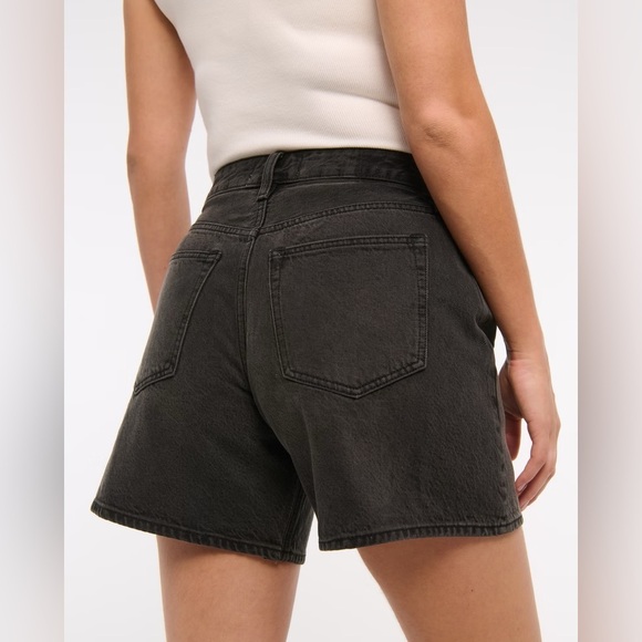 Abercrombie and Fitch Curve Love High Rise Loose Short size 37 - Picture 3 of 8